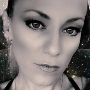 Meet your Posher, Krystal